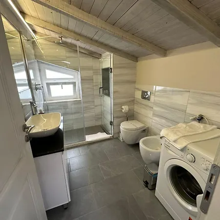 Evergreen Laguna Vain-lezhe 4*