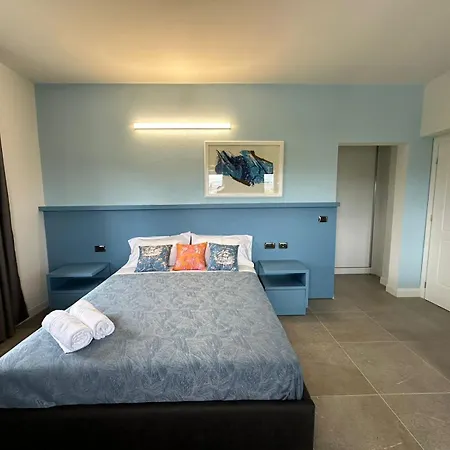 Evergreen Laguna Vain-lezhe 4*