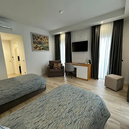 Otel Evergreen Laguna Vain-lezhe 4*