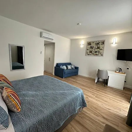 Evergreen Laguna Vain-lezhe 4*