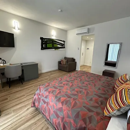 Hotel Evergreen Laguna Vain-lezhe