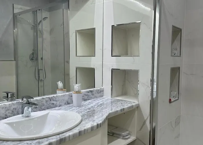 Evergreen Laguna Vain-lezhe Отель 4*